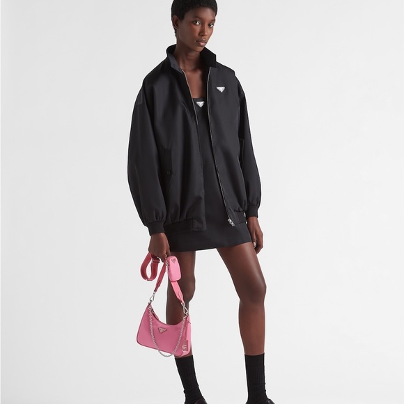 Prada Re-Edition 2005 Re-Nylon bag in Begonia Pink - Picture 14 of 15